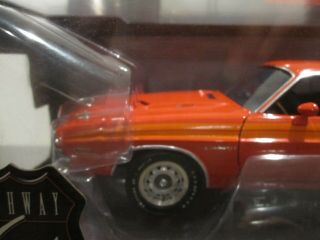 1:18 HIGHWAY 61 50691A 1971 DODGE CHALLENGER R/T 1 OF 102 RARE 4