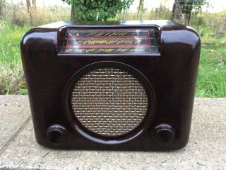 Vintage 1951 Bush Bakelite Radio Battery Reciver Type B.  A 91