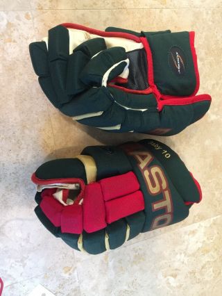 ❤️Vintage Pro Easton Minnesota Wild Hockey Gloves For Player MARIAN GABORIK ( 4