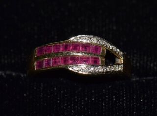 Vintage Estate 14k Yellow Gold Diamond And Ruby Ring - Size 7