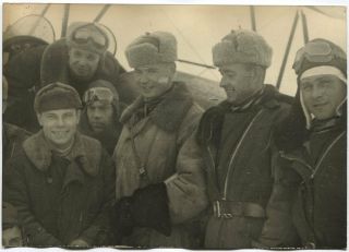 Wwii Large Size Press Photo: Group Of Russian Air Force Pilots