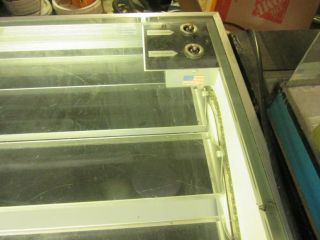 Vintage Berg Motion Display Case with Lock and Key 2