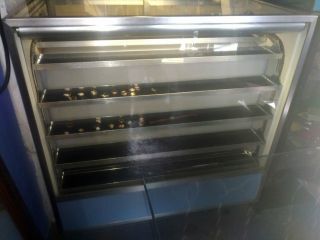 Vintage Berg Motion Display Case with Lock and Key 5