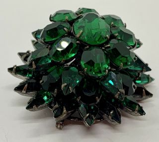 Vintage Unsigned Schreiner Rich Green Crystal Brooch