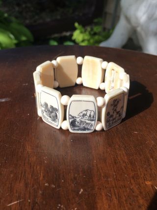 Vtg Alaska Souvenir Scrimshaw Story Panel Bracelet Signed Apodruk Gold Nugget 2