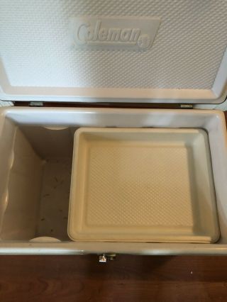 Vintage Coleman Metal Cooler 1960 ' s Two Tone Tan Brown Ice Box w/ Tray Latch 4