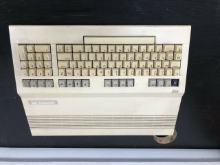 Vintage Computer Commodore 128 Missing Esc Key 7