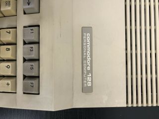Vintage Computer Commodore 128 Missing Esc Key 8