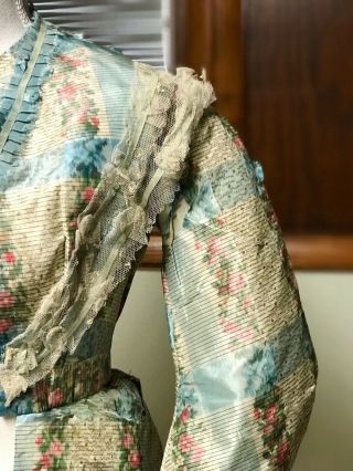Rare Antique Victorian Dress Bodice ca.  1867 - 1869 Floral Watered Silk 7