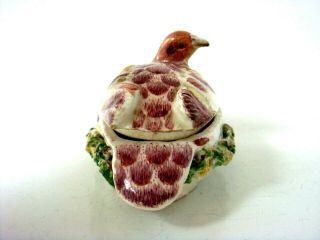 DERBY - CHELSEA PORCELAIN RARE TUREEN IN THE FORM OF A REALISTIC DOVE C1754 6