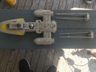 Vintage1983 Star Wars Y - Wing In Played With And Stored.  R2d2