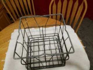 VINTAGE 1960 DE COURSEY DAIRY METAL WIRE 4 GALLON BOTTLE MILK CRATE 5