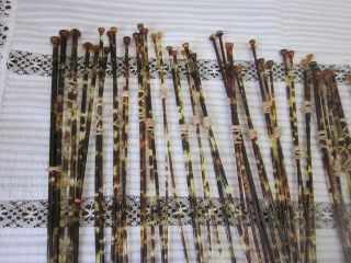 27 PRS VINTAGE FAUX TORTOISESHELL KNITTING NEEDLES & GAUGE & OPEN ENDED 3