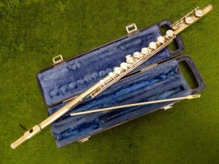 Vintage Yamaha Yfl - 22s Flute Silver Plated 12 Closed Hole W/ Hardshell Case Etc