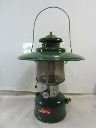 Vintage Coleman Model 220e - 10 - 1962 Lantern W/wide Rain Shield