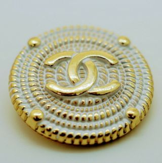 Chanel Buttons Vintage Set Of 5 Cc Logo 1 Inch 25 Mm Gold Tone Metal White