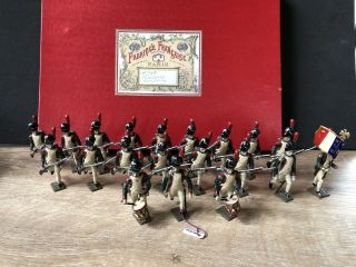 Cbg Mignot: Rare 20 Piece Display Set - French Chasseurs 1810.  Pre War