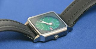 Vintage SEIKO 5 Men ' s Automatic Wristwatch 4