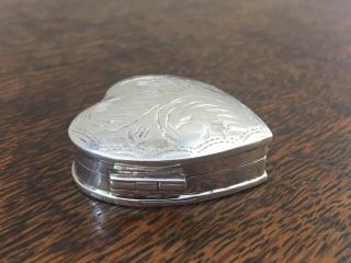Good Vintage 925 Heart Shaped Solid Sterling Silver Pill Box,  Ring Earring Box 2
