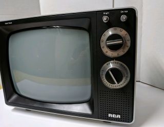 Vintage RCA Solid State 1978 Portable TV 12 