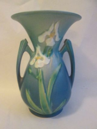 Flower Vase Vintage Roseville Art Pottery: Matte Blue Iris Pattern: Exc