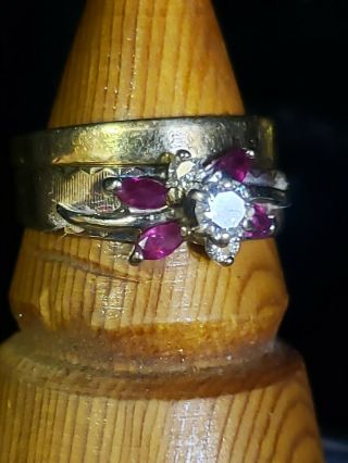 Vintage 14K Yellow Gold Diamond & Ruby Wedding Ring Set Sz.  6.  0.  Enduring 4