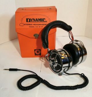 VINTAGE SOLAR DYNAMIC HD - 812 STEREO HEADPHONES WITH CASE AND SOUND GREAT 2