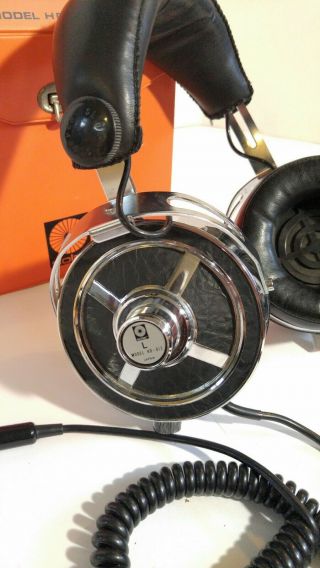 VINTAGE SOLAR DYNAMIC HD - 812 STEREO HEADPHONES WITH CASE AND SOUND GREAT 4