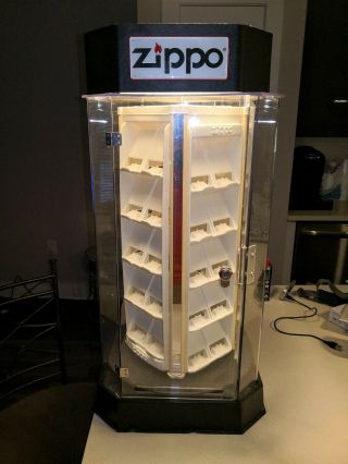 Vintage Zippo Lighter Counter Top Display Case Holds 40 Lighters (w/lock & Keys)