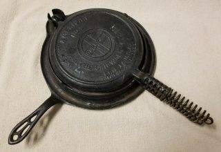 Vintage Cast Iron Griswold Waffle Iron No.  9 W/ Low Base 979 980 Patent 1908