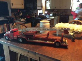 RARE VINTAGE 1956 TONKA AERIAL LADDER TFD FIRE ENGINE TRUCK NO.  5 Old Toy 2