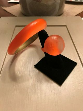 2 Pc Alexis Bittar Orange Lucite Bubble Domed Ring And Medium Tapered Bracelet