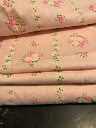 Vintage Girly Pink Pretty Rows Of Pink & White Flowers 3 Yards 44 Wide 9
