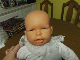 Rare Vintage Animatronic Famosa Doll 2001 Realistic Facial Expressions 23”