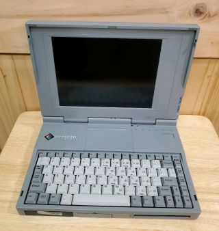 Gateway 2000 Colorbook Vintage Laptop Cb486dx33 8mb Ram 300mb Hd - As - Is