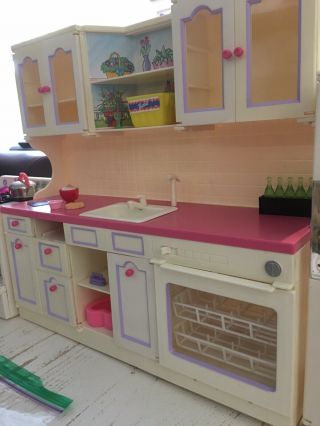 Tyco Barbie Kitchen Littles Kitchen Center,  Stove,  Frig,  Sink - Cabinets Vintage