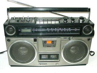 Sanyo M - 9990 Am/fm Stereo Radio Cassette Boombox 1979 Vintage Audio Japan