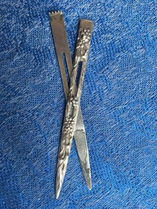 Rare Antique Sterling Silver Ribbon Threader Art Nouveau Flower Daisy Pattern