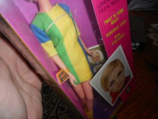 vtg mattel 1967 twiggy doll nos in the box 7