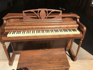 Vintage Everett Console Upright Piano
