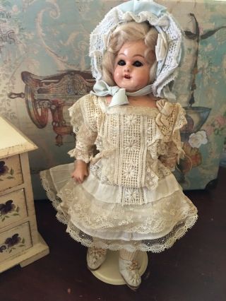 Lovely Antique Shoulder Head Cabinet Doll In Charming Lace Outfit
