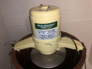 Vintage White Mountain 6 - Quart Electric Ice Cream Maker Model F69206 3