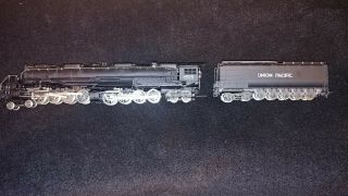 Ahm 5114b Ho Scale 4 - 8 - 8 - 4 Union Pacific 4005 Big Boy Steam Locomotive Nib Rare
