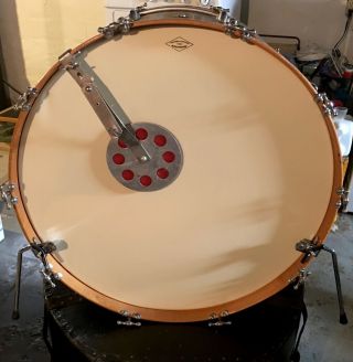 Slingerland Vintage Bass Drum 26 " X16 " W/28 " Case,  Vintage Drum Muffler & Legs