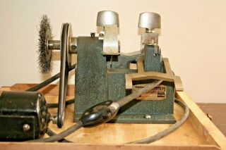 Vintage ILCO Portable Key Cutting Machine with Dayton Motor 3