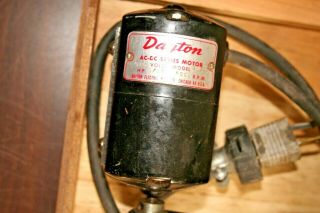 Vintage ILCO Portable Key Cutting Machine with Dayton Motor 4