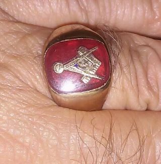 Vintage 14k Solid Gold Masonic Ruby Ring Size 13 1/4 ( (143))