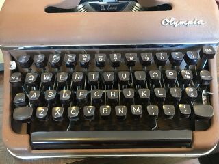 Vintage Olympia Werke West Germany Light Brown Metal Portable Typewriter w/ Case 7