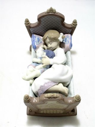 Vintage Lladro Porcelain Figure Girl In Cradle 5717 " Rock A Bye Baby "