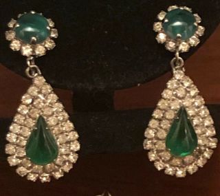 Vtg.  Weiss Rhinestone / Green Stone Brooch & Clip Drop Dangle Earrings Signed 6